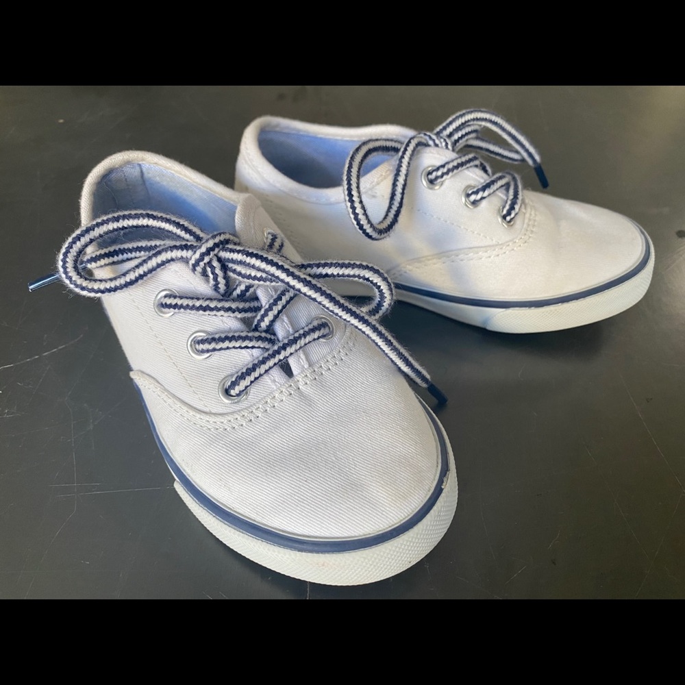 Janie and Jack Lace Up Sneakers Size 9 (Toddler)